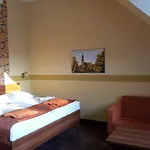 Vinopa Hotel 3*
