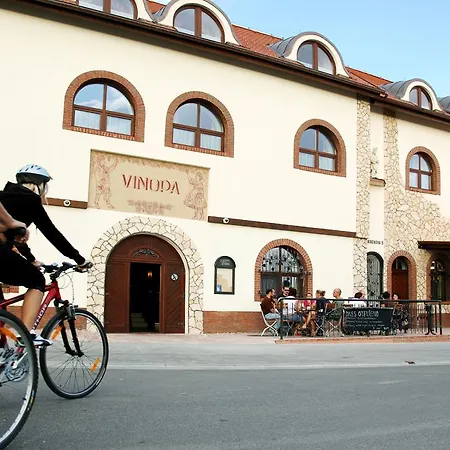 Vinopa Hotel 4*