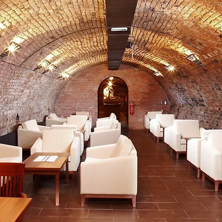 Vinopa Hotel Hustopece