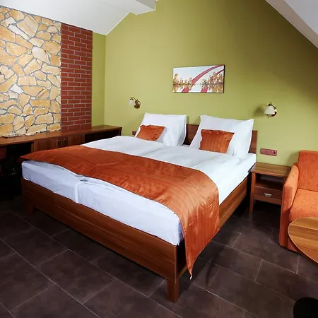 Vinopa Hotel Hustopece